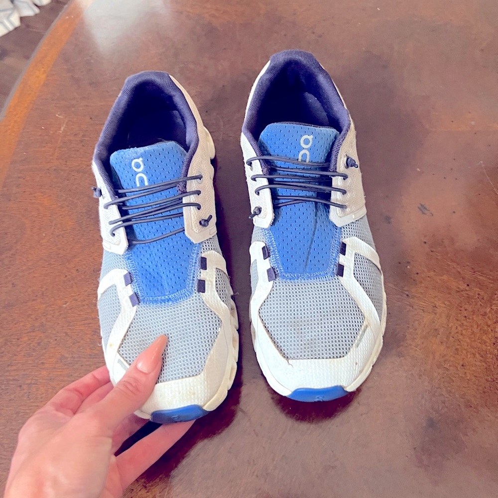 Woman’s 8.5 On Clouds (good used condition)